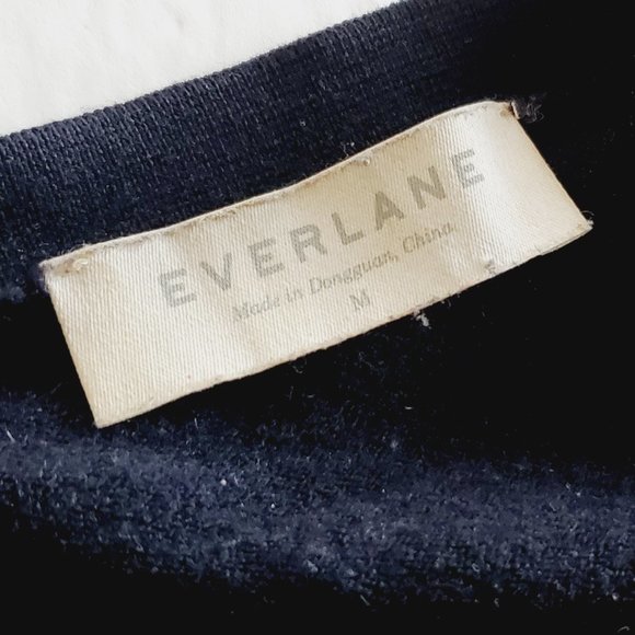 EVERLANE Wool Boxy Navy Blue Sweater - Picture 5 of 8